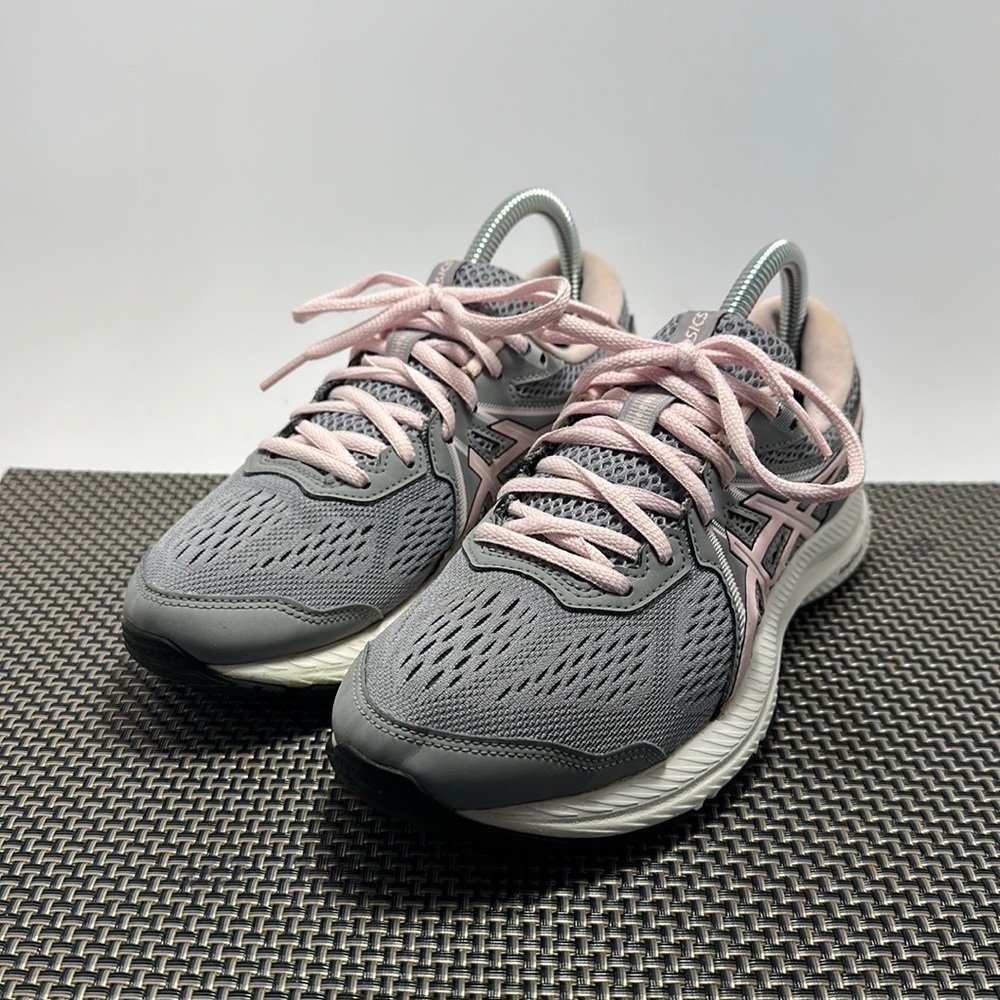 ASICS Running sneakers Women 6.5